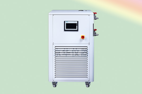 為什么通常建議發(fā)酵罐要配套高低溫一體機機使用 為什么通常建議發(fā)酵罐要配套高低溫一體機機使用